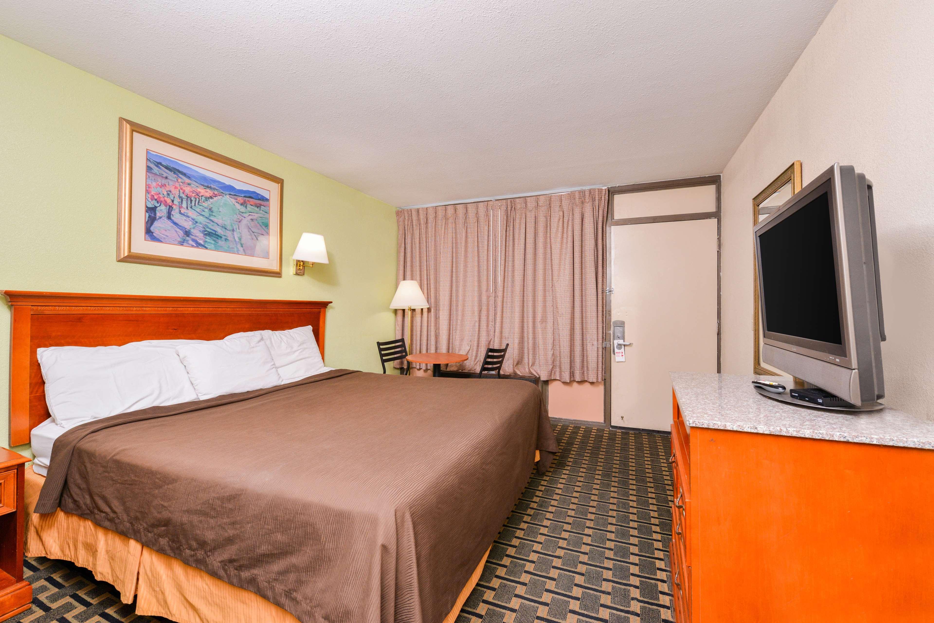 Americas Best Value Inn-Nashville/Airport South Ngoại thất bức ảnh
